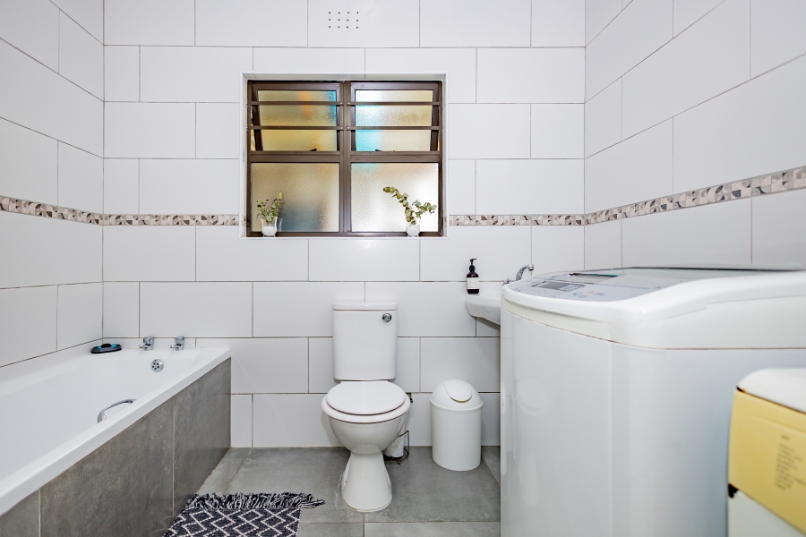 3 Bedroom Property for Sale in Uitsig Western Cape